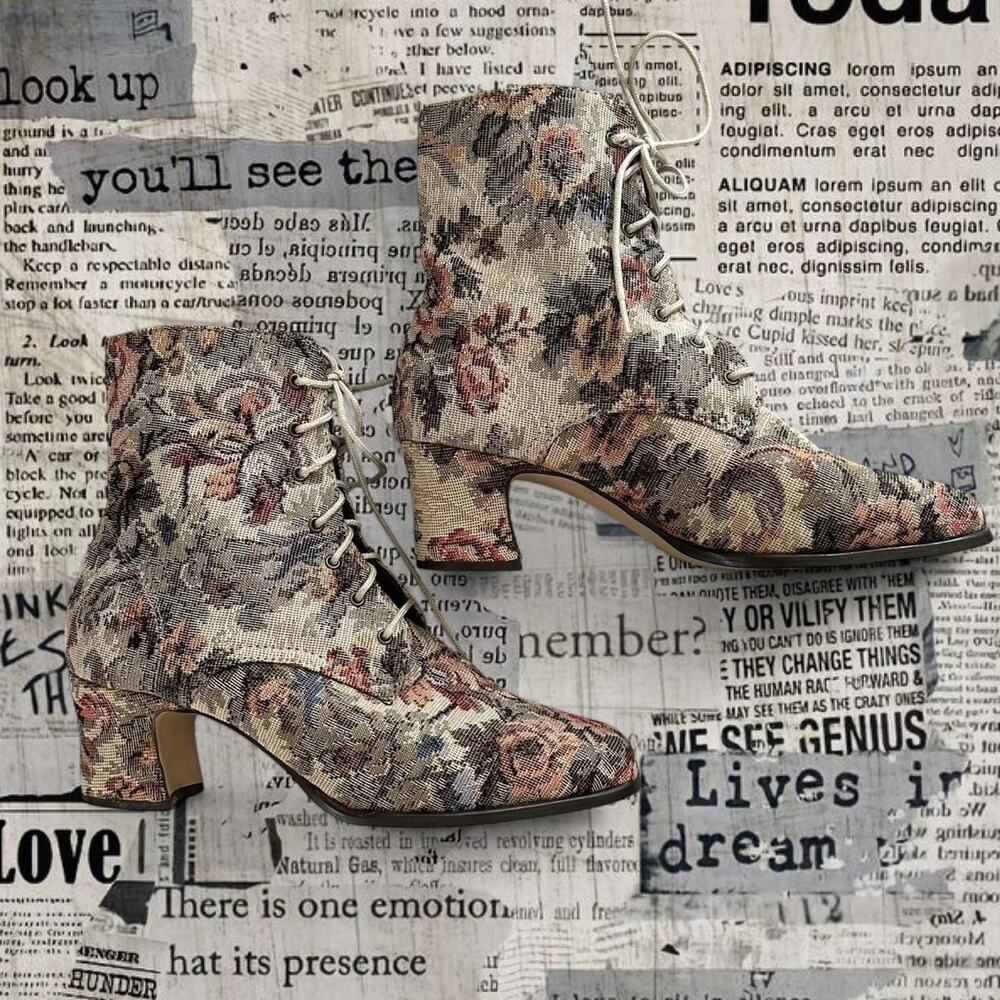 High lights victorian rose tapestry lace up boots womens sz 7.5